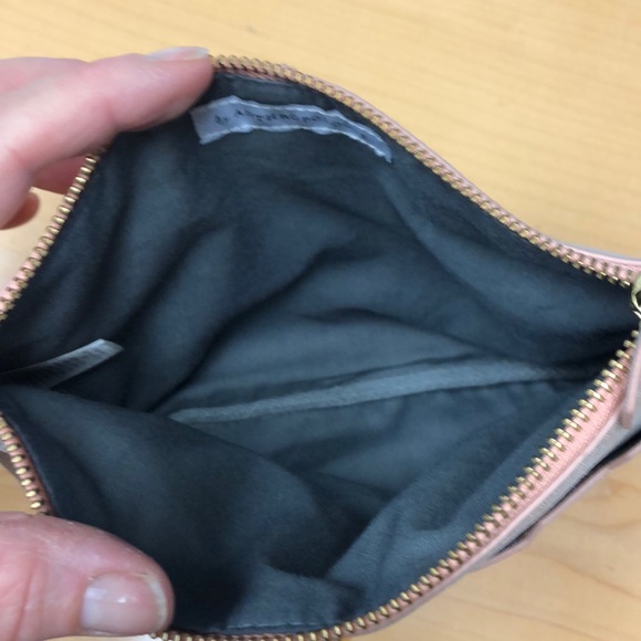 Anthropologie tech travel pouch - Picture 4 of 5